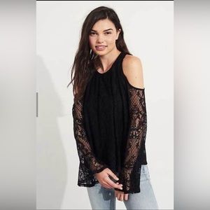HollisterTEAL lace cold shoulder peasant top size large